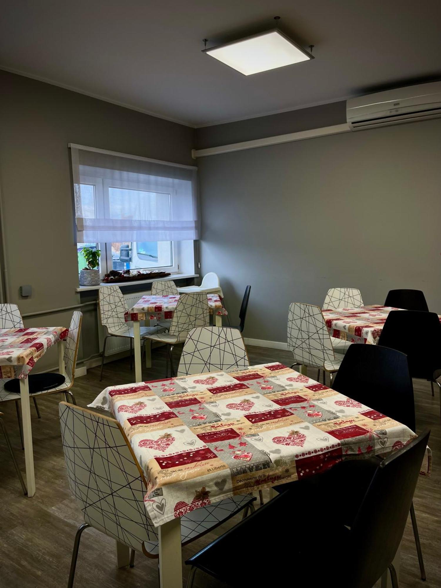 Hostel Azymut Września Exteriör bild