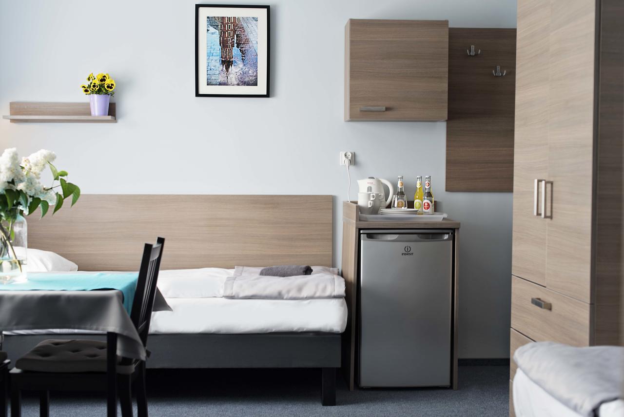 Hostel Azymut Września Exteriör bild